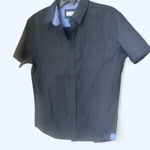 Eighth Avenue Men’s Short Sleeve Button-Down Shirt – Size Medium